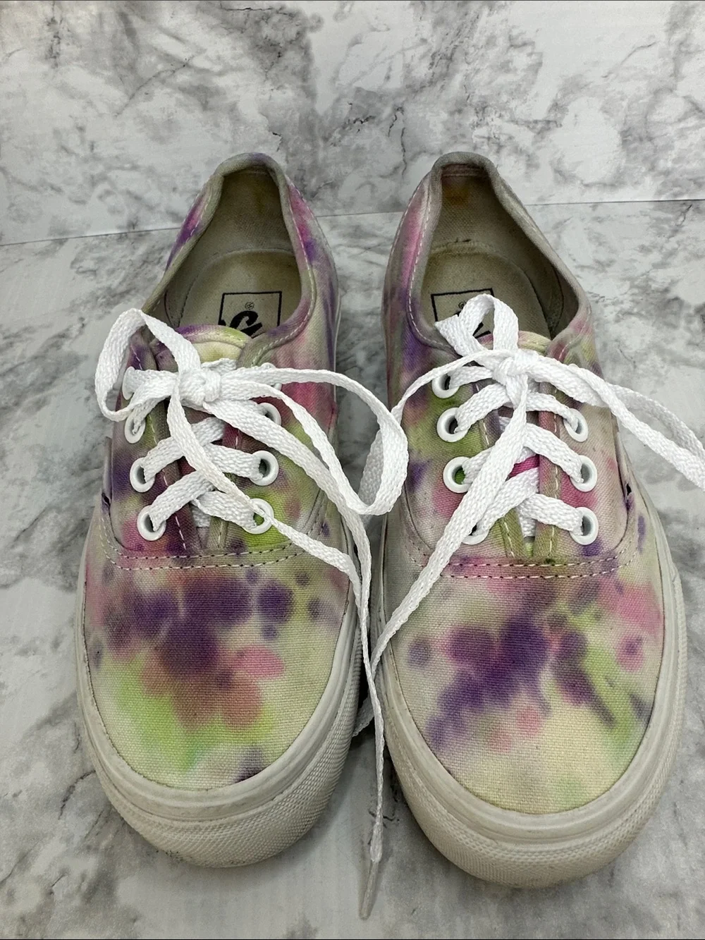 Vans low top